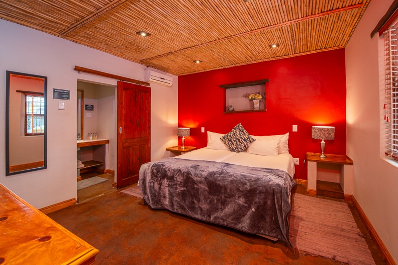 Commercial Property for Sale in Klein Drakenstein Western Cape